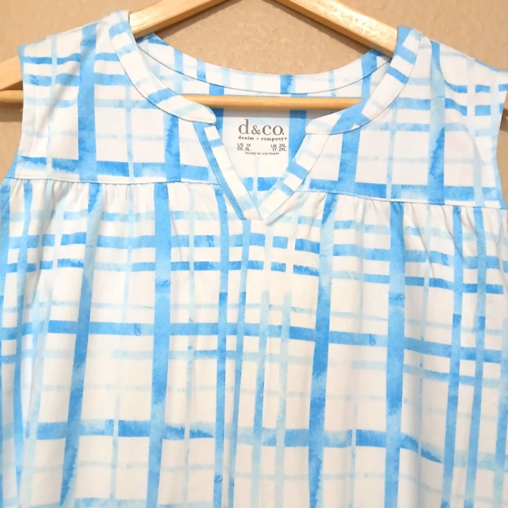 Denim & Co. Women's Blue Plaid Sleeveless Top - Picture 5 of 6